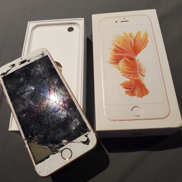 Iphone 6s for parts - Picture 2 of 6